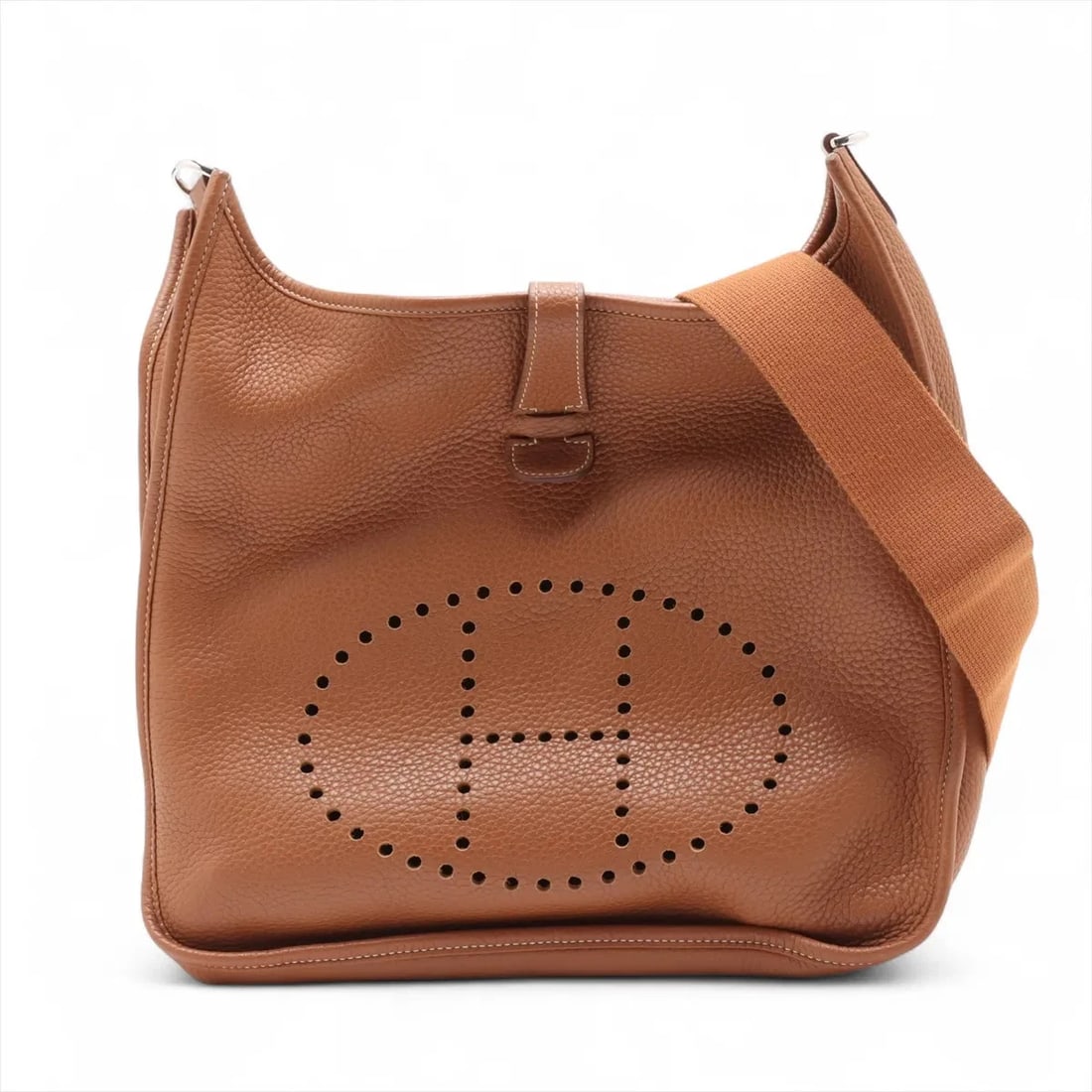 HERMES EVELYN 3 29 PM TAURILLON CLEMENCE GOLD SILVER: Hermes evelyn 3 29 PM Taurillon Clemence Gold Silver Brand: Hermes Type/Style: Shoulder bag Material: Taurillon Clemence Color: Gold Size: Height:12.4inchLength:12.4inchDepth:3.1inch Accessories: