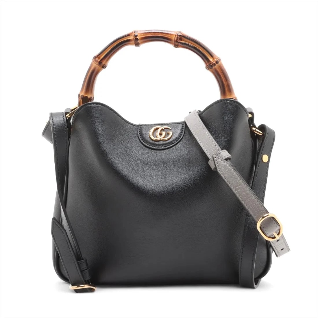 GUCCI BAMBOO DIANA LEATHER 2 WAY HANDBAG BLACK: Gucci Bamboo Diana Leather 2 Way Handbag Black Brand: Gucci Type/Style: Hand bag Material: Leather Color: Black Size: Height:7.7inchLength:9.1inchDepth:2.4inch Accessories: None Accessorie
