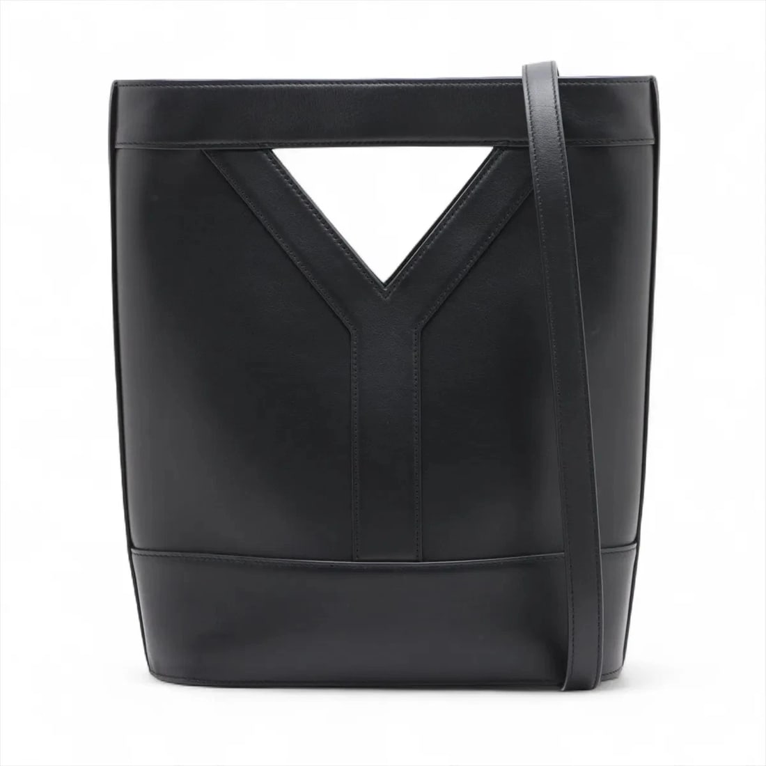SAINT LAURENT PARIS Y BUCKETS SMALL LEATHER 2 WAY HANDBAG: Saint Laurent Paris Y buckets Small Leather 2 Way Handbag Brand: Saint Laurent Paris Type/Style: Hand bag Material: Leather Color: Black Size: Height:11.6inchLength:9.3inchDepth:3.1inch Accessorie