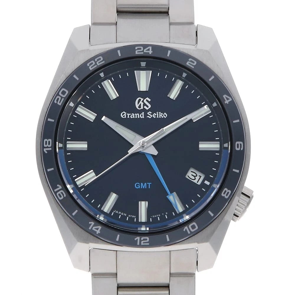 GRAND SEIKO SPORTS COLLECTION QUARTZ GMT WATCH: Grand Seiko Sports Collection Quartz GMT Watch Brand: Grand Seiko Type/Style: Wrist watch Material: Band Material Stainless Steel, Case Material Stainless Steel Color: Dial Color Blue Size: Case:W40mm