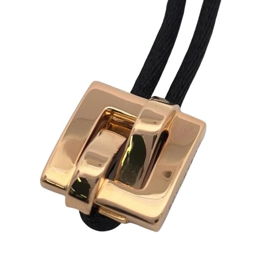 BOUCHERON DECHAINEE SQUARE CHOKER PENDANT CORD NECKLACE: Boucheron Dechainee Square Choker Pendant Cord Necklace Brand: Boucheron Type/Style: Necklace Material: 18k Rose Gold Color: Gold Size: Motif Size: Approx. W 0.5 x H 0.6 in / W 13 x H 15 mm Cord Lengt