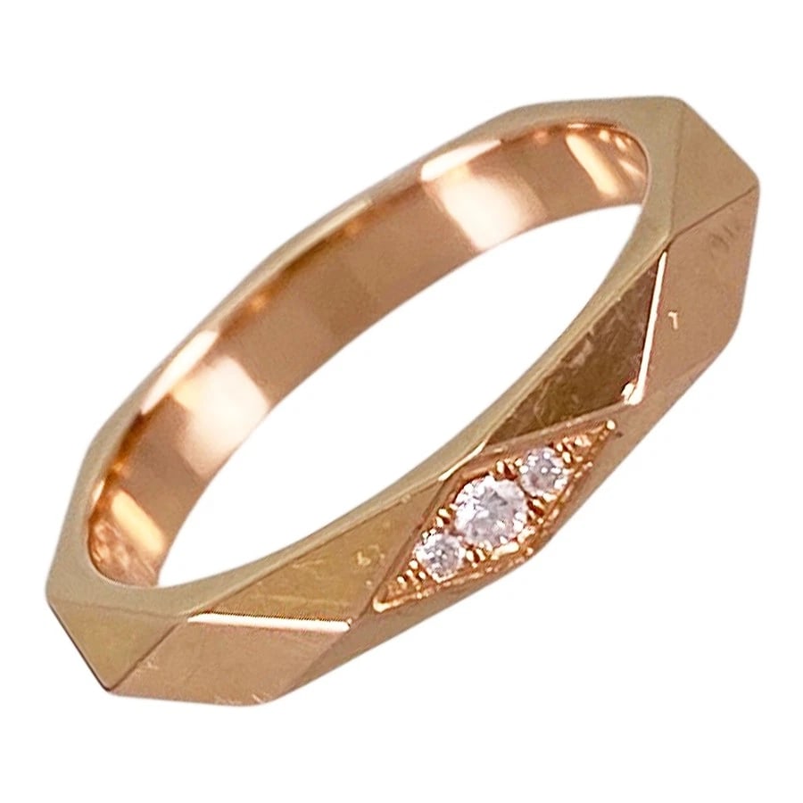 BOUCHERON FACET MEDIUM ROSE GOLD DIAMOND RING: Boucheron Facet Medium Rose gold Diamond Ring Brand: Boucheron Type/Style: Ring Material: 18K Rose Gold, Main Stone/Creation Natural Color: Rose Gold Size: 3.5-4 US Accessories: None Acces