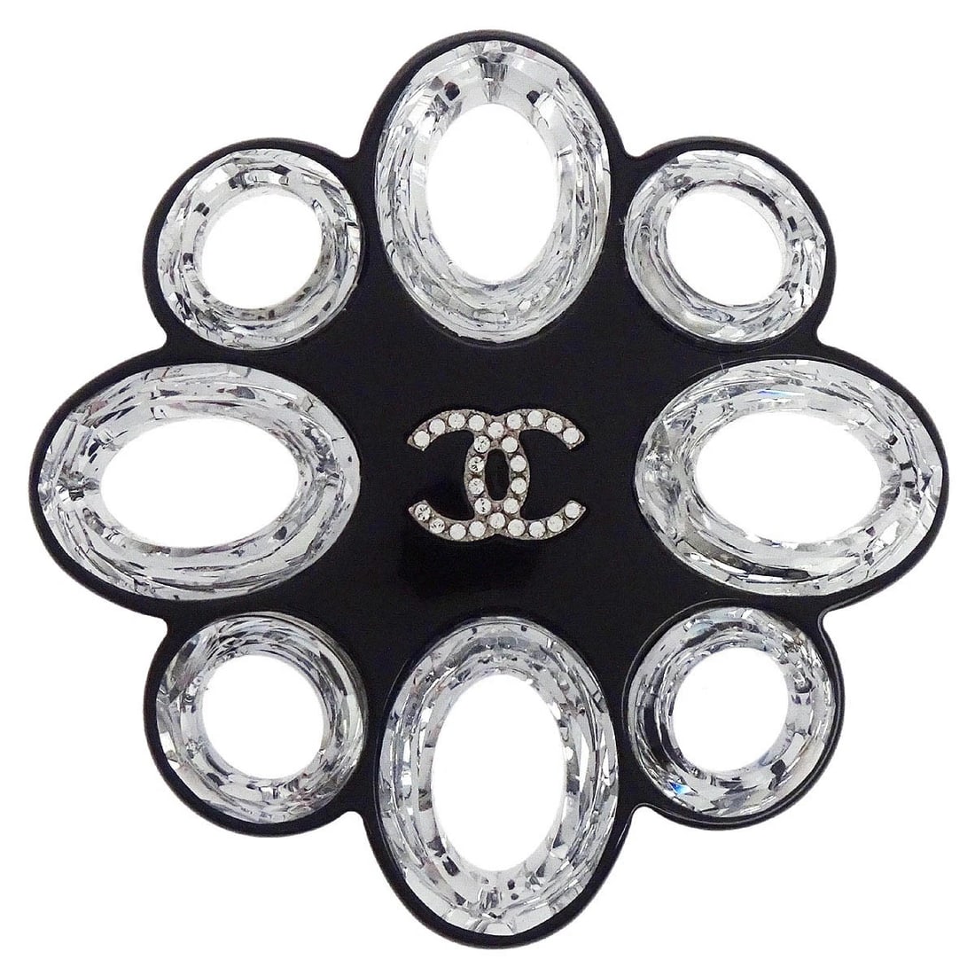 CHANEL CC BROOCH PIN RHINESTONE BLACK: Chanel CC Brooch Pin Rhinestone Black Brand: CHANEL Type/Style: Brooch Material: Silver Plated, Color: Black, Silver Size: W 6.0 x H 6.0 cm Accessories: None Accessories Notice: When purch