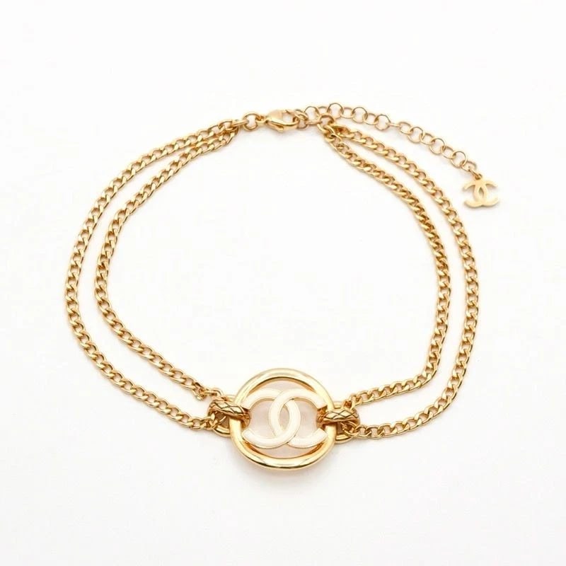 CHANEL NECKLACE COCO MARK CIRCLE GOLD/WHITE PENDANT CHOKER: Chanel Necklace Coco Mark Circle Gold/White Pendant Choker Brand: Chanel Type/Style: Necklace Material: GP, Color: COLD,WHITE Size: Length 31.5cm?37.5cm Accessories: None Accessories Notic