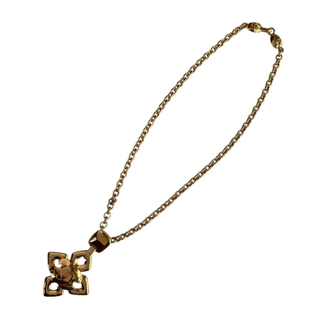 CHANEL NECKLACE GOLD LONG CHAIN: CHANEL Necklace Gold Long Chain Brand: CHANEL Type/Style: Necklace Material: Metal, Color: GOLD Size: Chain length: Approx. 65cm Accessories: None Accessories Notice: When purchasing pre-o