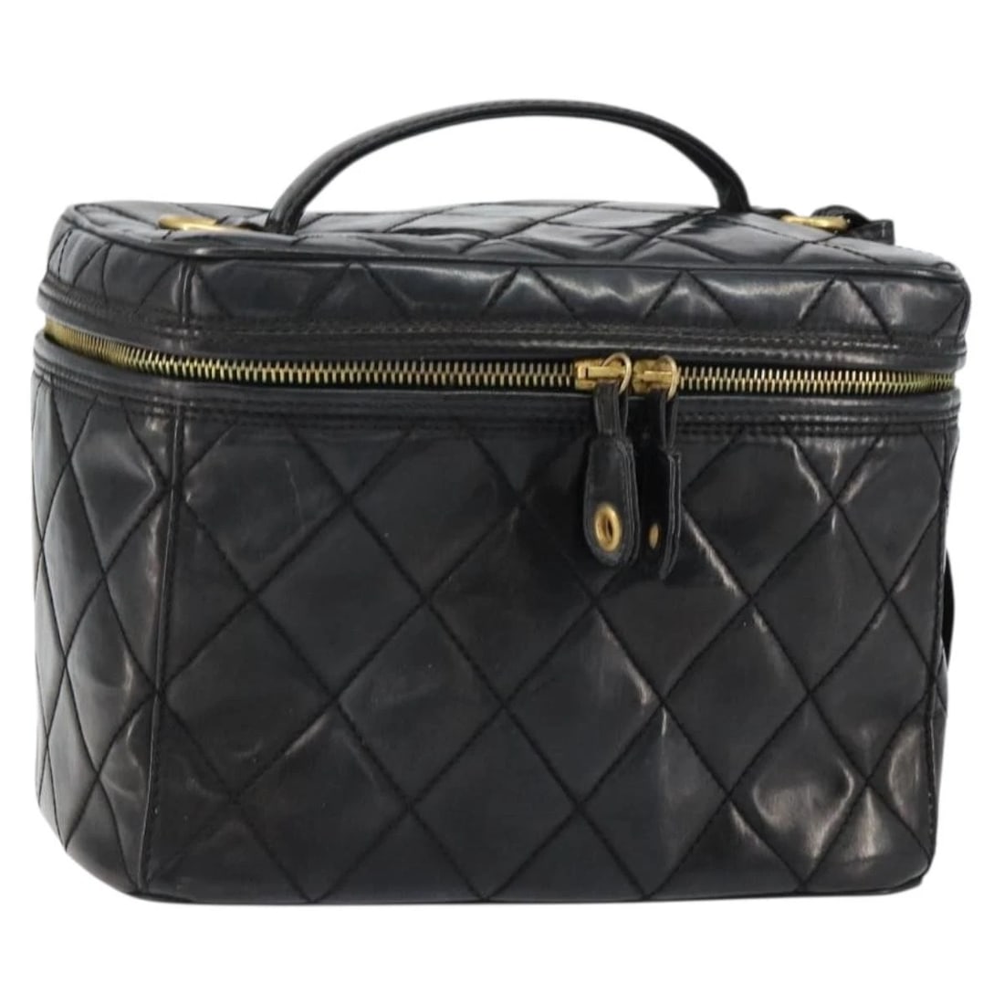 CHANEL MATELASSE VANITY POUCH ENAMEL: CHANEL Matelasse Vanity Pouch Enamel Brand: CHANEL Type/Style: Pouch Material: Enamel Color: Black/Gold Size: W9.1 x H6.7 x D6.3inch(Approx) Accessories: None Accessories Notice: When purc