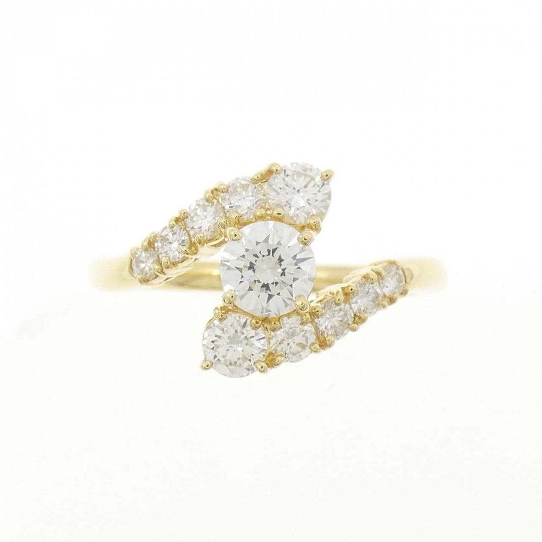K18YG DIAMOND RING: K18YG Diamond Ring Brand: Unbranded Type/Style: Ring Material: K18 yellow gold, Color: Yellow Gold Size: US 8.25 Accessories: None Accessories Notice: When purchasing pre-owned goods, plea