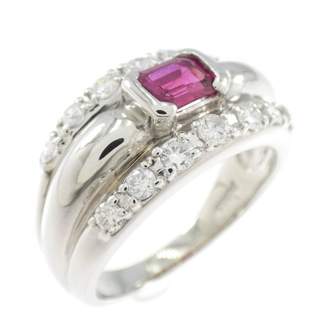 PT900 RUBY RING: PT900 Ruby Ring Brand: Unbranded Type/Style: Ruby Ring Material: PT900, Main Stone/Creation Ruby Color: Silver Size: US 5 3/4 Accessories: None Accessories Notice: When purchasing pre-owne