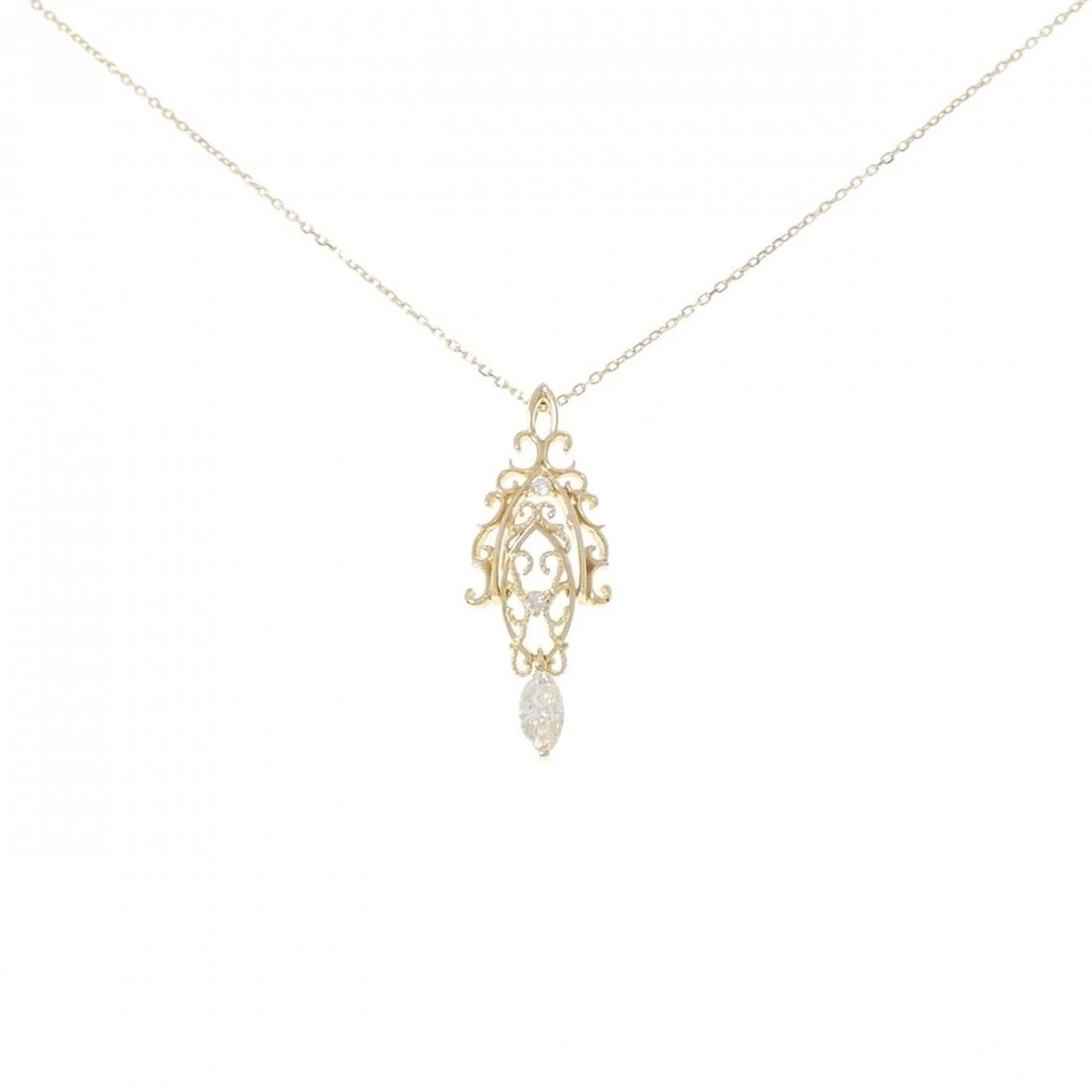 18K YELLOW GOLD DIAMOND NECKLACE: 18K Yellow Gold Diamond Necklace Brand: Unbranded Type/Style: Diamond Necklace Material: 18K Yellow Gold, Color: Yellow Gold Size: Actual Size Pendant length approx. x width approx.: 32.1mmx11.7mm