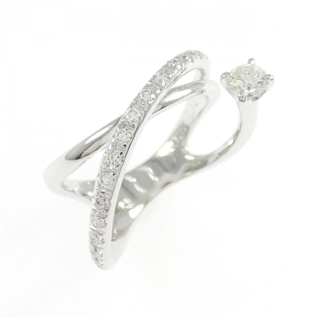 K18WG DIAMOND PINKY RING: K18WG Diamond Pinky Ring Brand: Unbranded Type/Style: Diamond Ring Material: K18WG, Main Stone/Creation Natural Color: White Gold Size: US 3 Accessories: None Accessories Notice: When purc