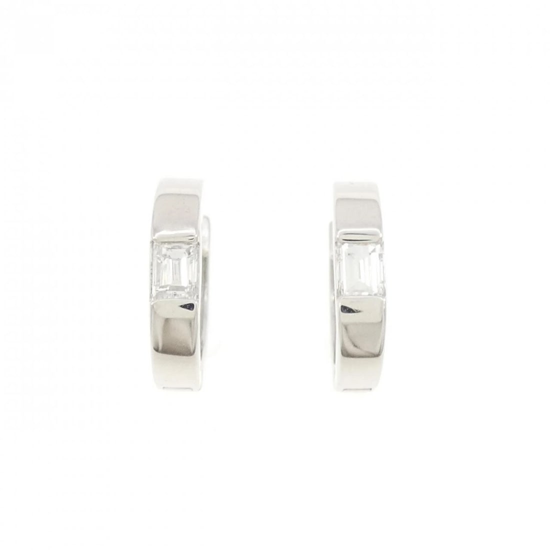 K18WG DIAMOND PIERCE: K18WG Diamond Pierce Brand: Unbranded Type/Style: Diamond Pierce/Earring Material: K18 white gold, Color: White Gold Size: Actual Size Approx. height x width: 12.8mm x 2.9mm Accessories: None