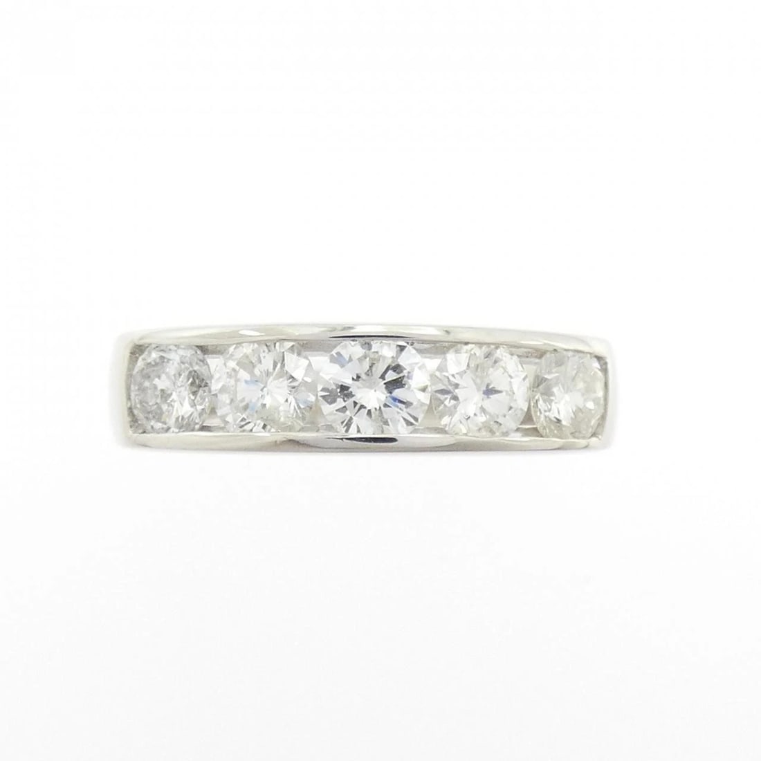 PT900 DIAMOND RING: PT900 Diamond Ring Brand: Unbranded Type/Style: Diamond ring Material: PT900, Color: Silver Size: US 5 1/4 Accessories: None Accessories Notice: When purchasing pre-owned goods, please ref
