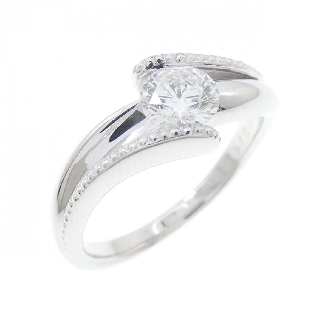 K18WG DIAMOND RING: K18WG Diamond Ring Brand: Unbranded Type/Style: Diamond Ring Material: 18k White Gold, Color: White Gold Size: US 6 1/4 Accessories: None Accessories Notice: When purchasing pre-owned good