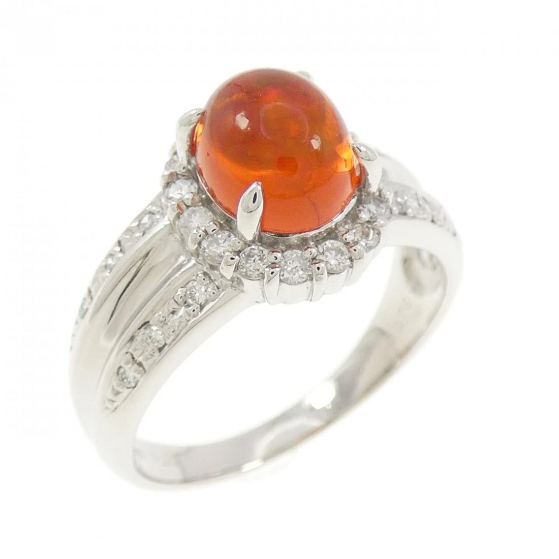 PT900 OPAL RING: PT900 Opal Ring Brand: Unbranded Type/Style: Opal Ring Material: Platinum900, Main Stone/Creation OpalSecondary Stone Diamond Color: Silver Size: US 7 1/4 Accessories: None Accessories Notice: When