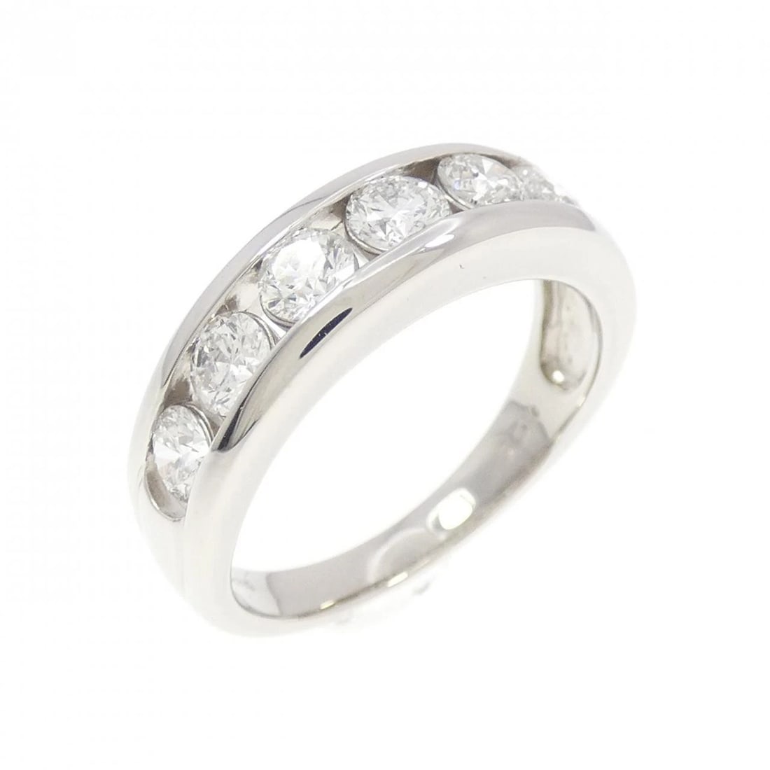 PT900 DIAMOND RING: PT900 Diamond Ring Brand: Unbranded Type/Style: Diamond Ring Material: PT900, Color: Silver Size: US 5 3/4 Accessories: None Accessories Notice: When purchasing pre-owned goods, please refer to the