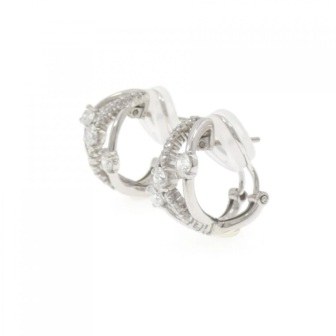K18WG DIAMOND PIERCE/EARRING: K18WG Diamond Pierce/Earring Brand: Unbranded Type/Style: Diamond Pierce/Earring Material: K18WG, Main Stone/Creation Natural Color: White Gold Size: Actual Size Approx. height x width: 15.6mm x