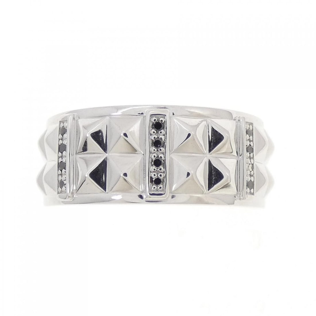 K18WG DIAMOND RING: K18WG Diamond Ring Brand: Unbranded Type/Style: Diamond ring Material: K18 white gold, Main Stone/Creation Natural Color: White gold Size: US 10 Accessories: None Accessories Notice: When purchasing