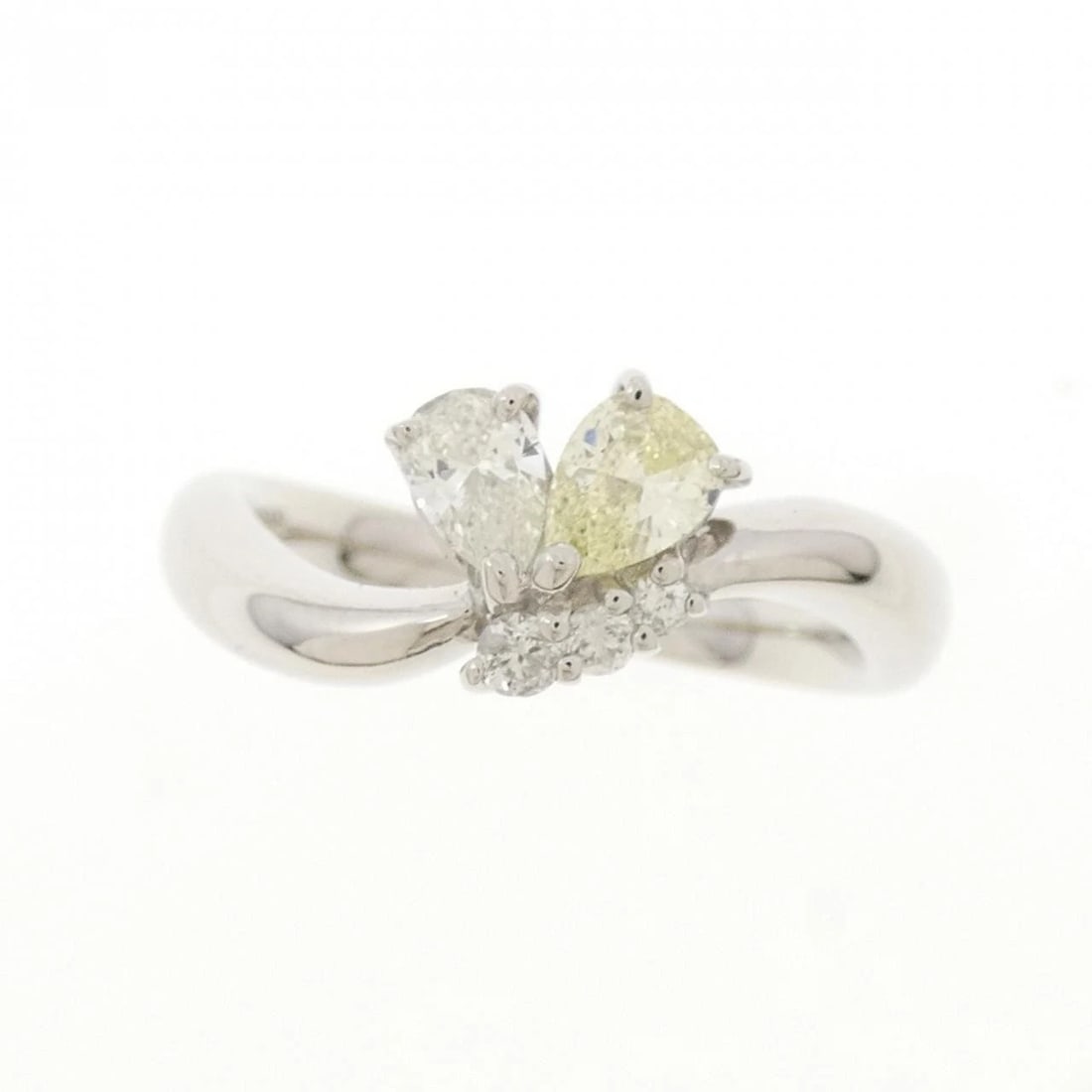 PT900 DIAMOND RING: PT900 Diamond Ring Brand: Unbranded Type/Style: Diamond Ring Material: PT900, Main Stone/Creation Natural Color: Silver Size: US 5 1/2 Accessories: None Accessories Notice: When purchasing pre-owned