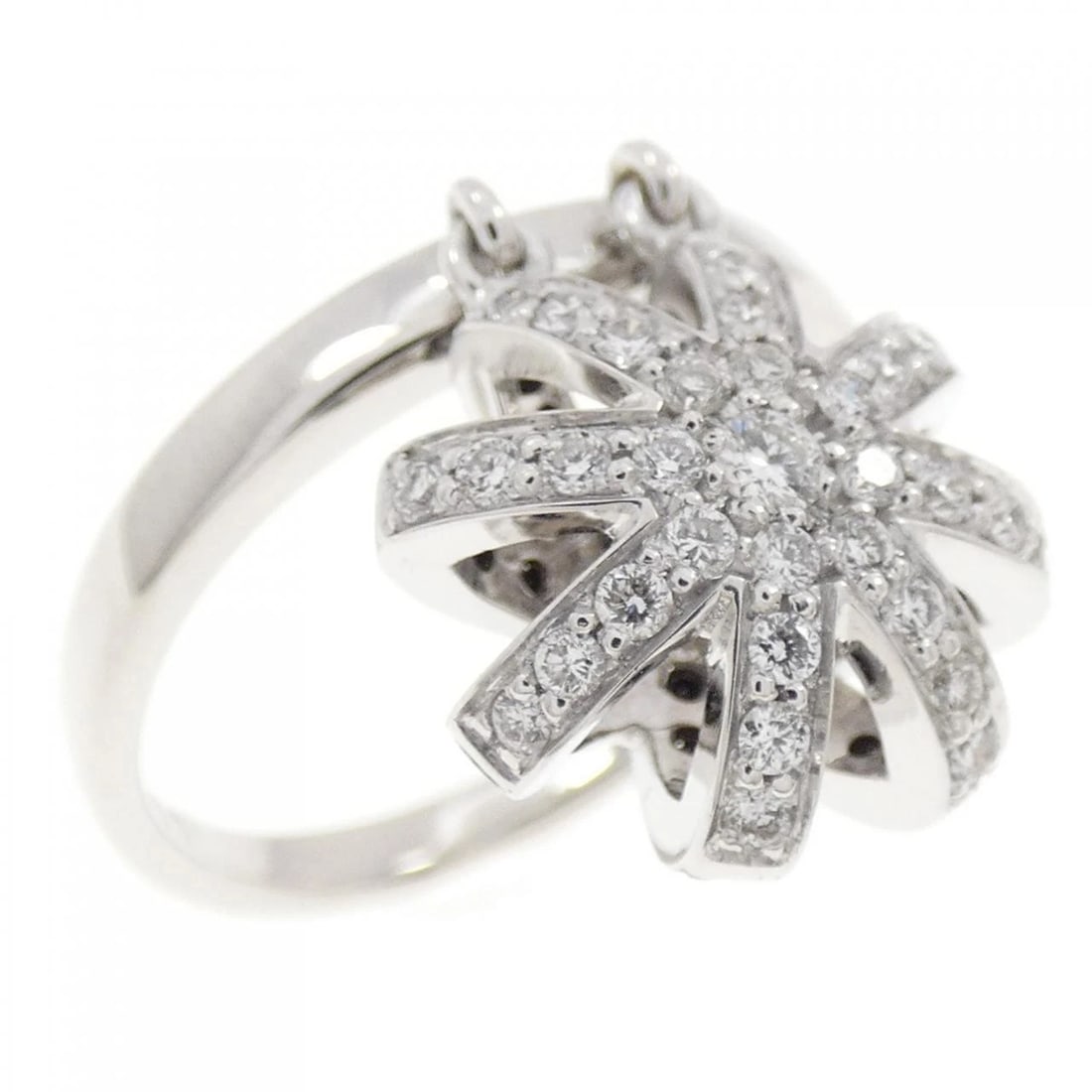 750WG DIAMOND RING: 750WG Diamond Ring Brand: Unbranded Type/Style: Diamond Ring Material: 750WG, Color: White gold Size: US 7 Accessories: None Accessories Notice: When purchasing pre-owned goods, please refer to the