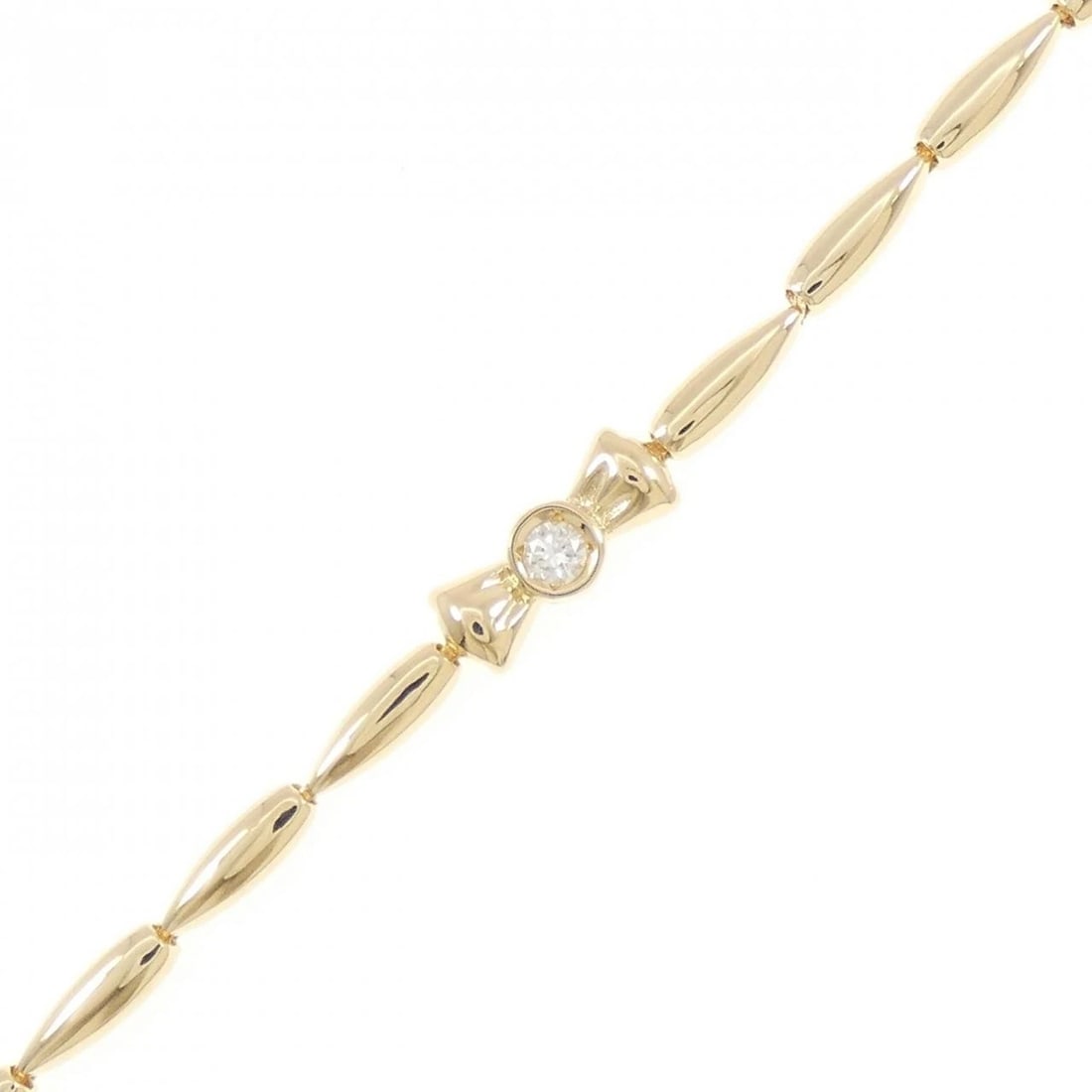 K18YG DIAMOND BRACELET: K18YG Diamond Bracelet Brand: Unbranded Type/Style: Diamond Bracelet Material: K18 yellow gold, Color: Yellow Gold Size: 17cmActual Size Max width approx: 4.5mm Accessories: None Accessories Notice: