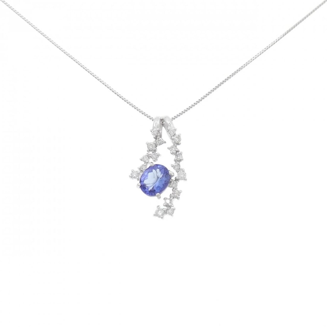 K18WG TANZANITE NECKLACE: K18WG Tanzanite Necklace Brand: Unbranded Type/Style: Tanzanite Necklace Material: K18WG, Color: White Gold Size: 45cmActual Size Pendant length approx. x width approx.: 19.8mmx10.5mm Chain maximum