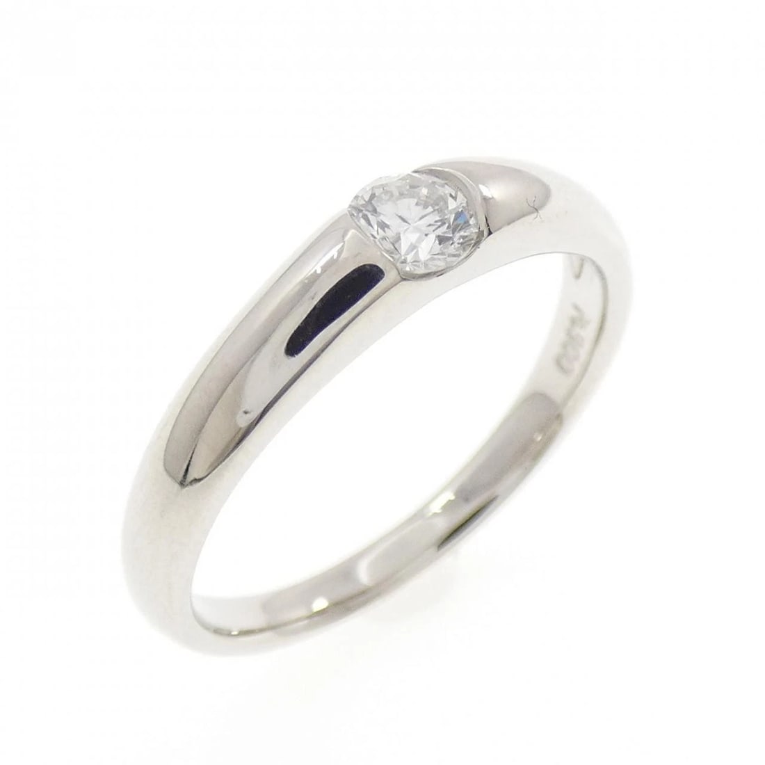 PT900 SOLITAIRE DIAMOND RING: PT900 Solitaire Diamond Ring Brand: Unbranded Type/Style: Diamond Ring Material: Platinum900, Main Stone/Creation Natural Color: Platinum Size: US 6 1/2 Accessories: None Accessories Notice: When