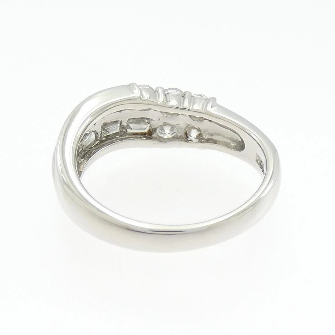 PT900 DIAMOND RING - 2