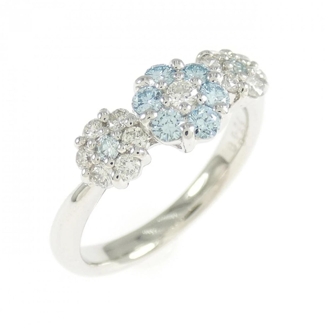 PT900 FLOWER DIAMOND RING: PT900 Flower Diamond Ring Brand: Unbranded Type/Style: Diamond ring Material: Platinum900, Main Stone/Creation Natural Color: Platinum Size: US 5 3/4 Accessories: None Accessories Notice: When