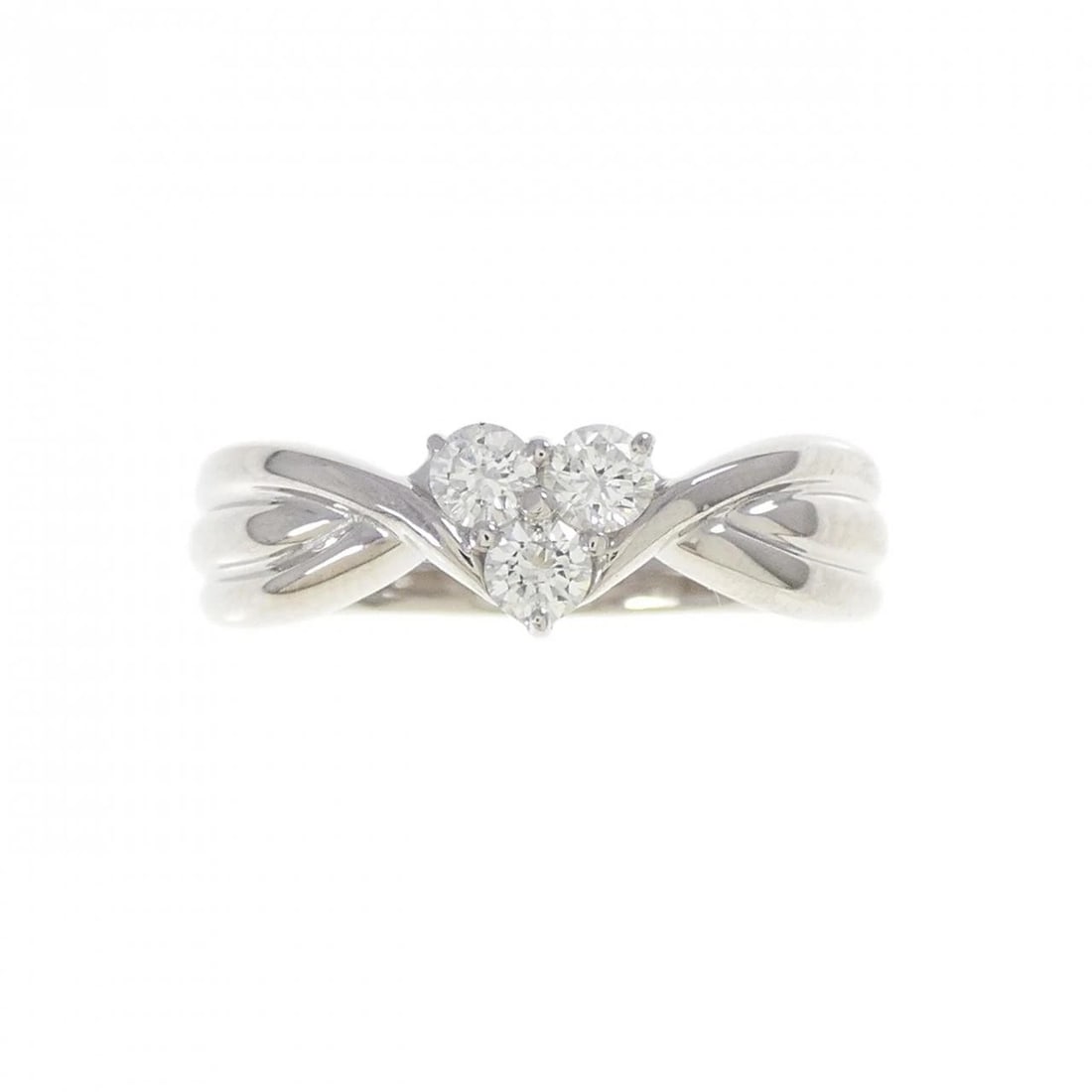 PT900 HEART DIAMOND RING: PT900 Heart Diamond Ring Brand: Unbranded Type/Style: Diamond Ring Material: PT900, Main Stone/Creation Natural Color: silver Size: US 8 Accessories: None Accessories Notice: When purchasing