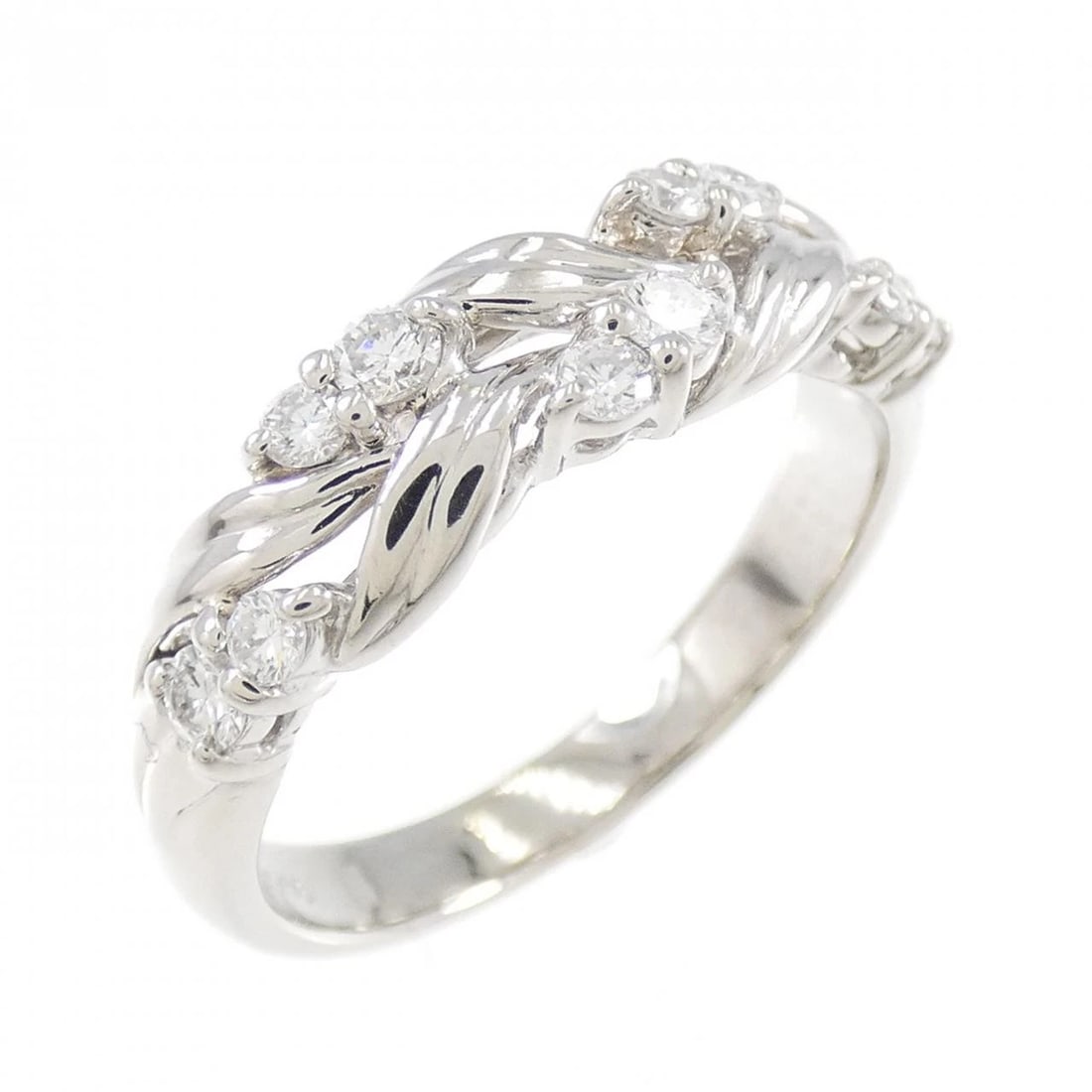 PT900 DIAMOND RING: PT900 Diamond Ring Brand: Unbranded Type/Style: Diamond Ring Material: Platinum900, Main Stone/Creation Natural Color: Platinum Size: US 6 1/4 Accessories: None Accessories Notice: When purchasing
