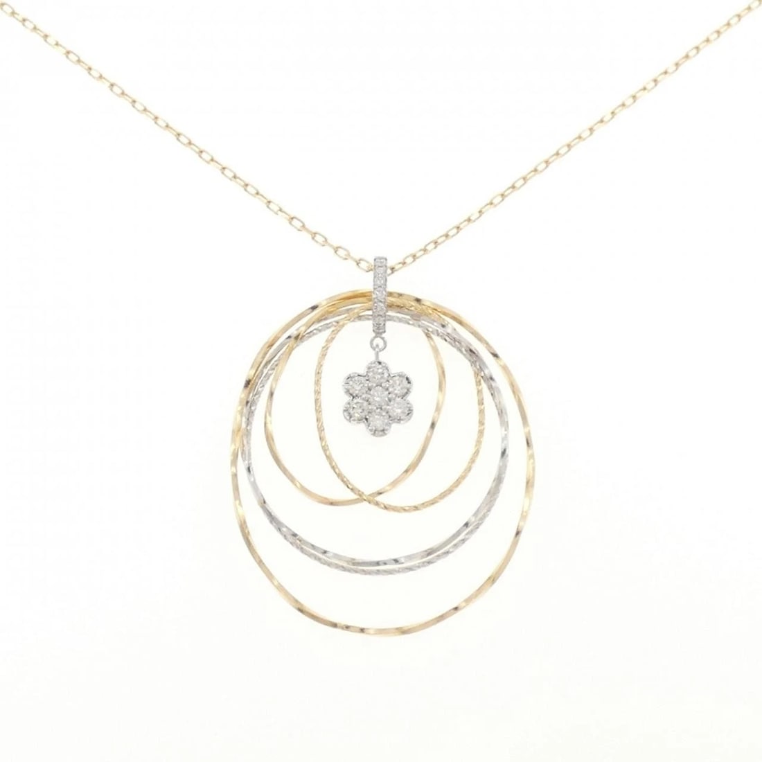 K18YG/K18WG FLOWER DIAMOND NECKLACE: K18YG/K18WG Flower Diamond Necklace Brand: Unbranded Type/Style: Diamond Necklace Material: K18YG/K18WG, Color: YG.WG Size: Actual Size Pendant length approx. x width approx.: 38.9mmx29.1mm Chain