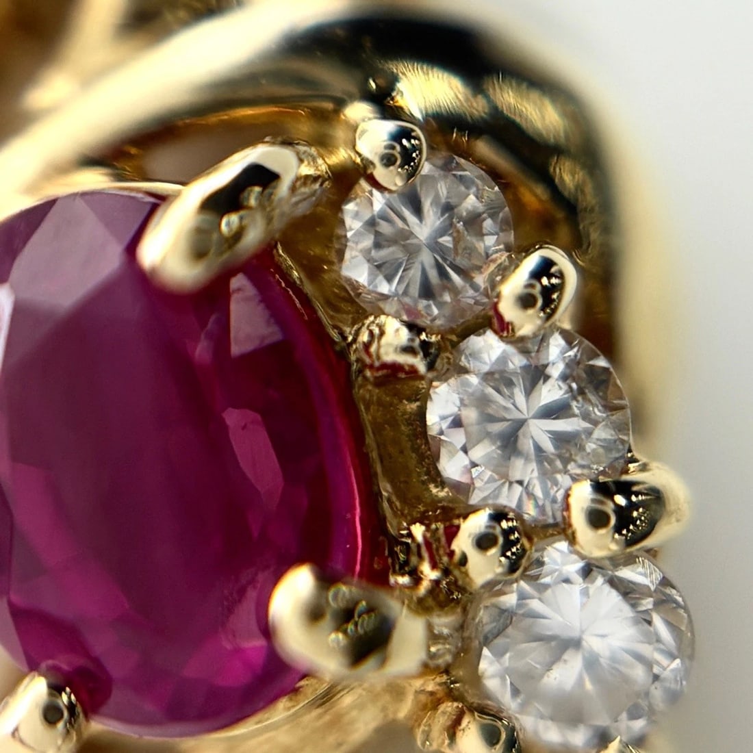 RUBY PENDANT HEAD - 3
