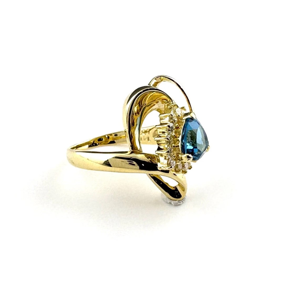 BLUE TOPAZ DESIGN RING - 2