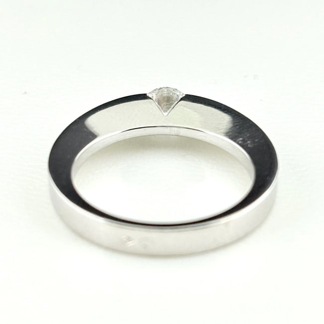 CARTIER DATE WITH RING: CARTIER Date with Ring Brand: CARTIER Type/Style: Ring Material: 750 Color: None Size: US 6 to 6.5 Accessories: None Accessories Notice: When purchasing pre-owned goods, please refer to th