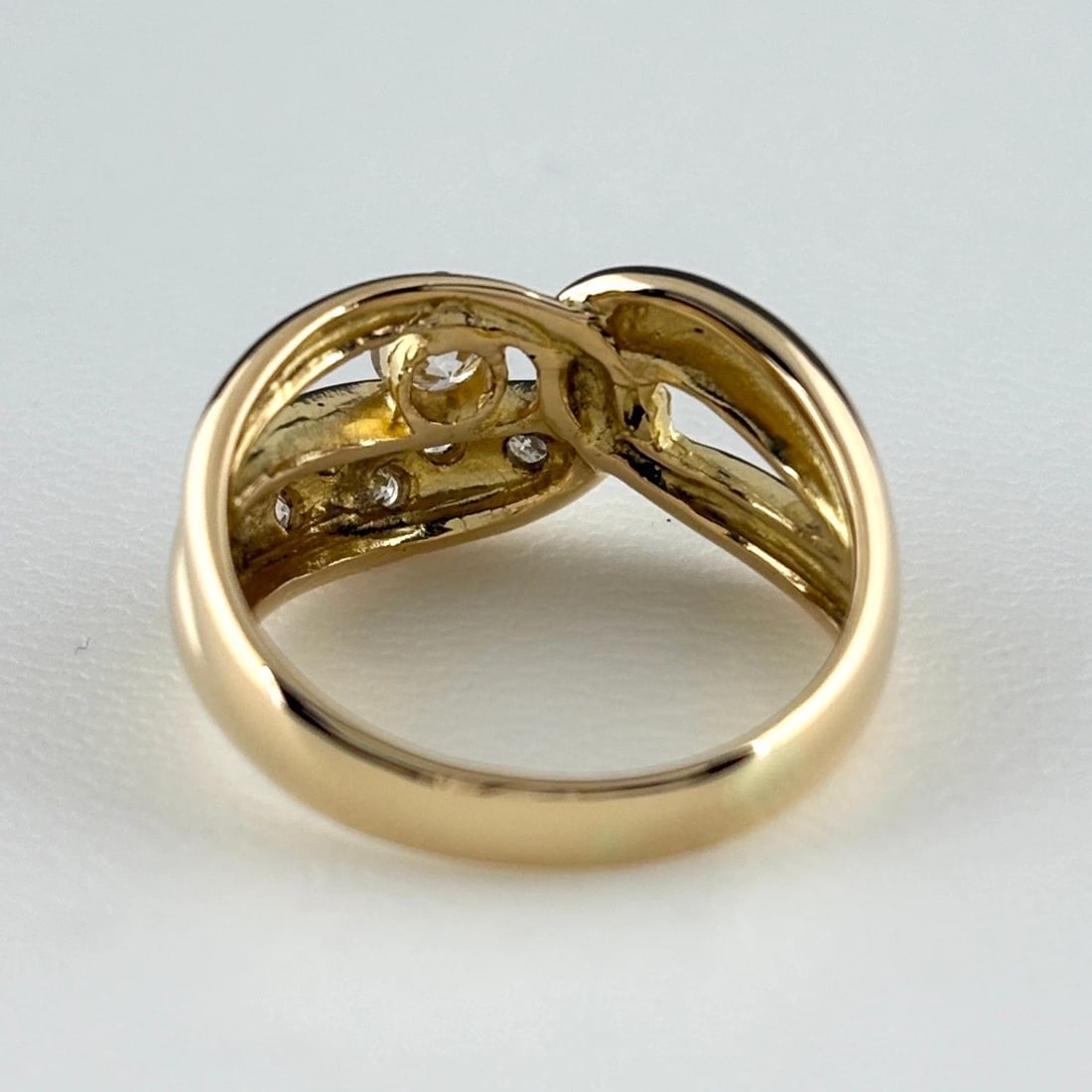 DIAMOND DESIGN RING - 3