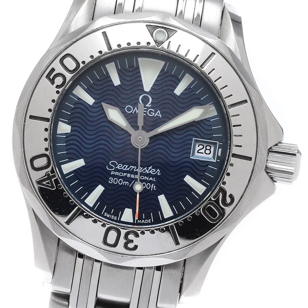 OMEGA SEAMASTER DATE NAVY QUARTZ WATCH: OMEGA Seamaster Date Navy Quartz Watch Brand: OMEGA Type/Style: Wristwatch Material: Band Material Stainless Steel, Case Material Stainless Steel Color: Case Color Silver Band Color Silver Dial Color 