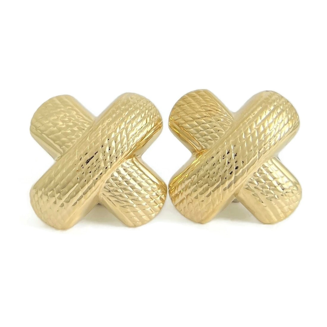 X CRISSCROSS TEXTURED DROP EARRINGS: X Crisscross Textured Drop Earrings Brand: Estate Type/Style: Earrings Material: 14K Yellow Gold, Color: Gold Size: Length: 1.1 inches Width: 1.1 inches Accessories: None Accessories Notic