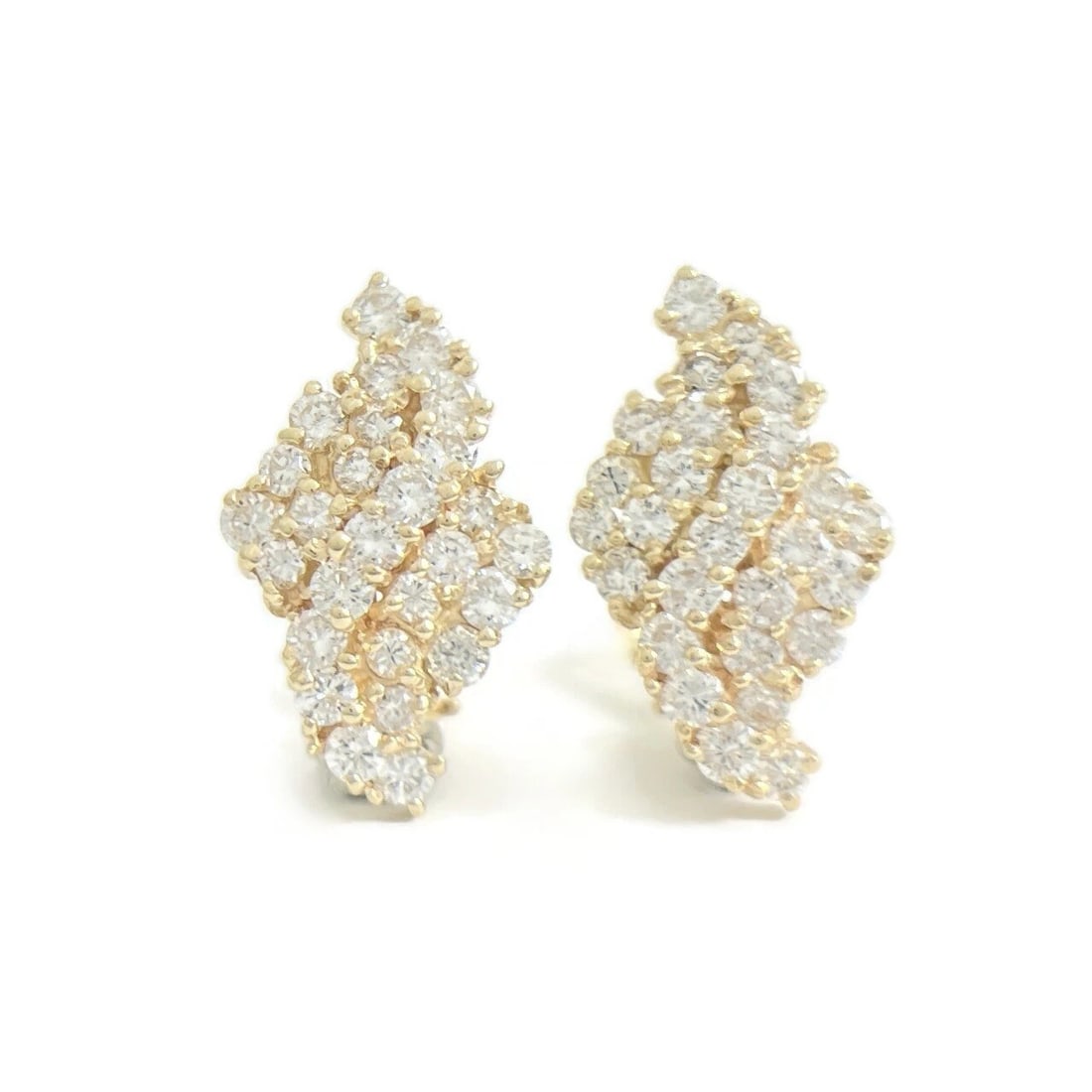 CLUSTER DIAMOND DROP EARRINGS 14K YELLOW GOLD: Cluster Diamond Drop Earrings 14K Yellow Gold Brand: Unbranded Type/Style: Earrings Material: 14K Yellow Gold, Main Stone Natural Color: Gold Size: Length: 23.3 mm Width: 14 mm Accessories: None <