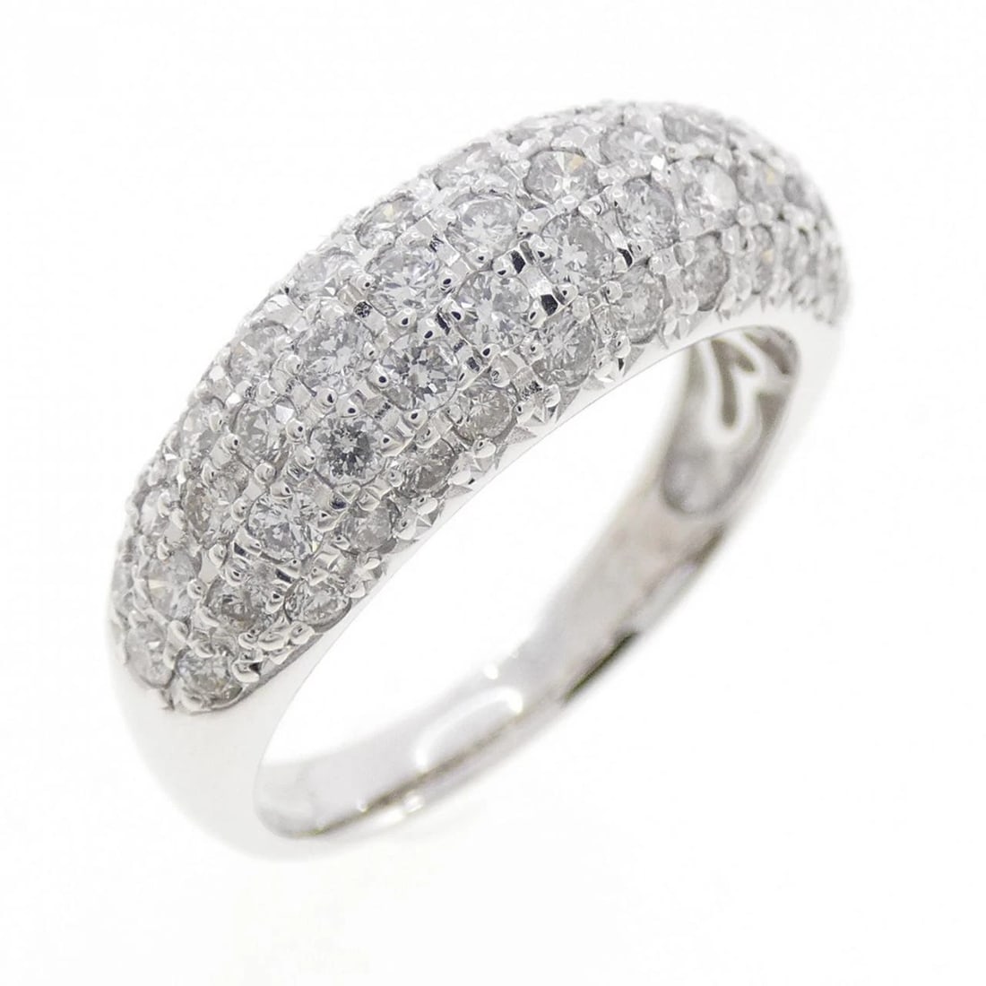 K18WG PAVE DIAMOND RING: K18WG Pave Diamond Ring Brand: Unbranded Type/Style: Diamond Ring Material: K18 white gold, Color: White Gold Size: US 6 1/4 Accessories: None Accessories Notice: When purchasing pre-owned goods,