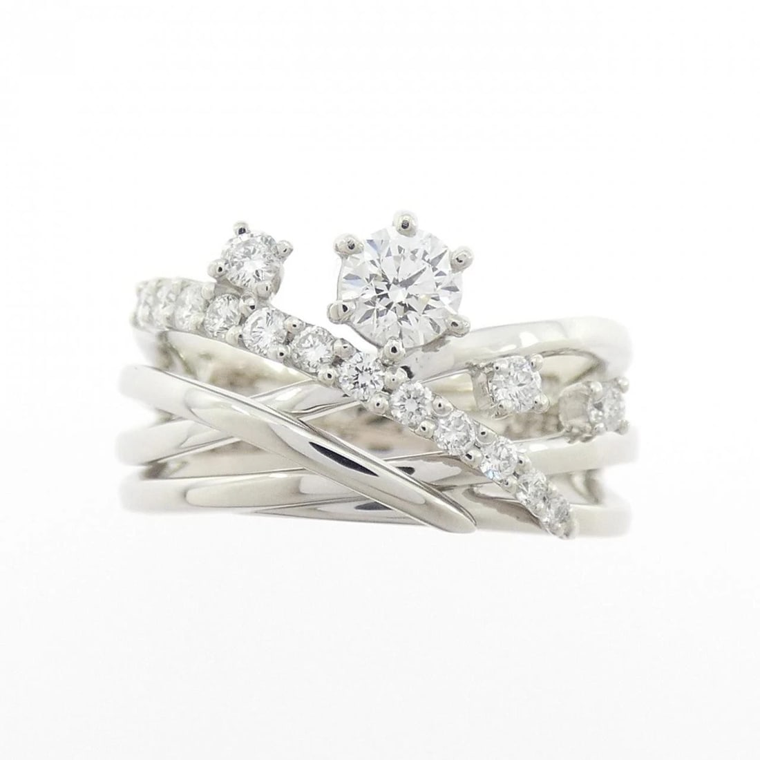 PT900 DIAMOND RING: PT900 Diamond Ring Brand: Unbranded Type/Style: Diamond Ring Material: PT900, Main Stone Natural Color: Silver Size: US 6 Accessories: None Accessories Notice: When purchasing pre-owned goods, please