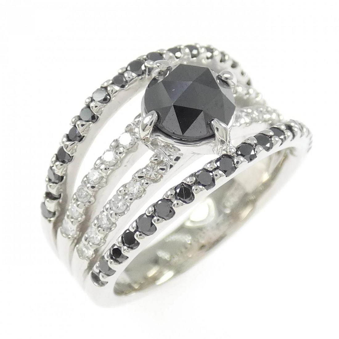 PT900 DIAMOND RING: PT900 Diamond Ring Brand: Unbranded Type/Style: Diamond Ring Material: PT900, Color: Silver Size: US 5 3/4 Accessories: None Accessories Notice: When purchasing pre-owned goods, please refer to the