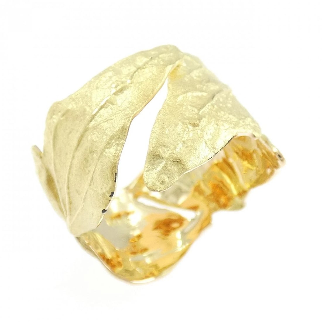 K18YG LEAF RING: K18YG Leaf Ring Brand: Unbranded Type/Style: ring Material: 18K Yellow Gold, Color: Yellow Gold Size: US 5 3/4 Accessories: None Accessories Notice: When purchasing pre-owned goods, please refer to