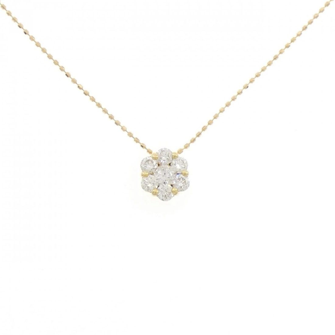 K18YG FLOWER DIAMOND NECKLACE: K18YG Flower Diamond Necklace Brand: Unbranded Type/Style: Diamond Necklace Material: K18YG, Main Stone Natural Color: Yellow Gold Size: Actual Size Pendant length approx. x width approx.:
