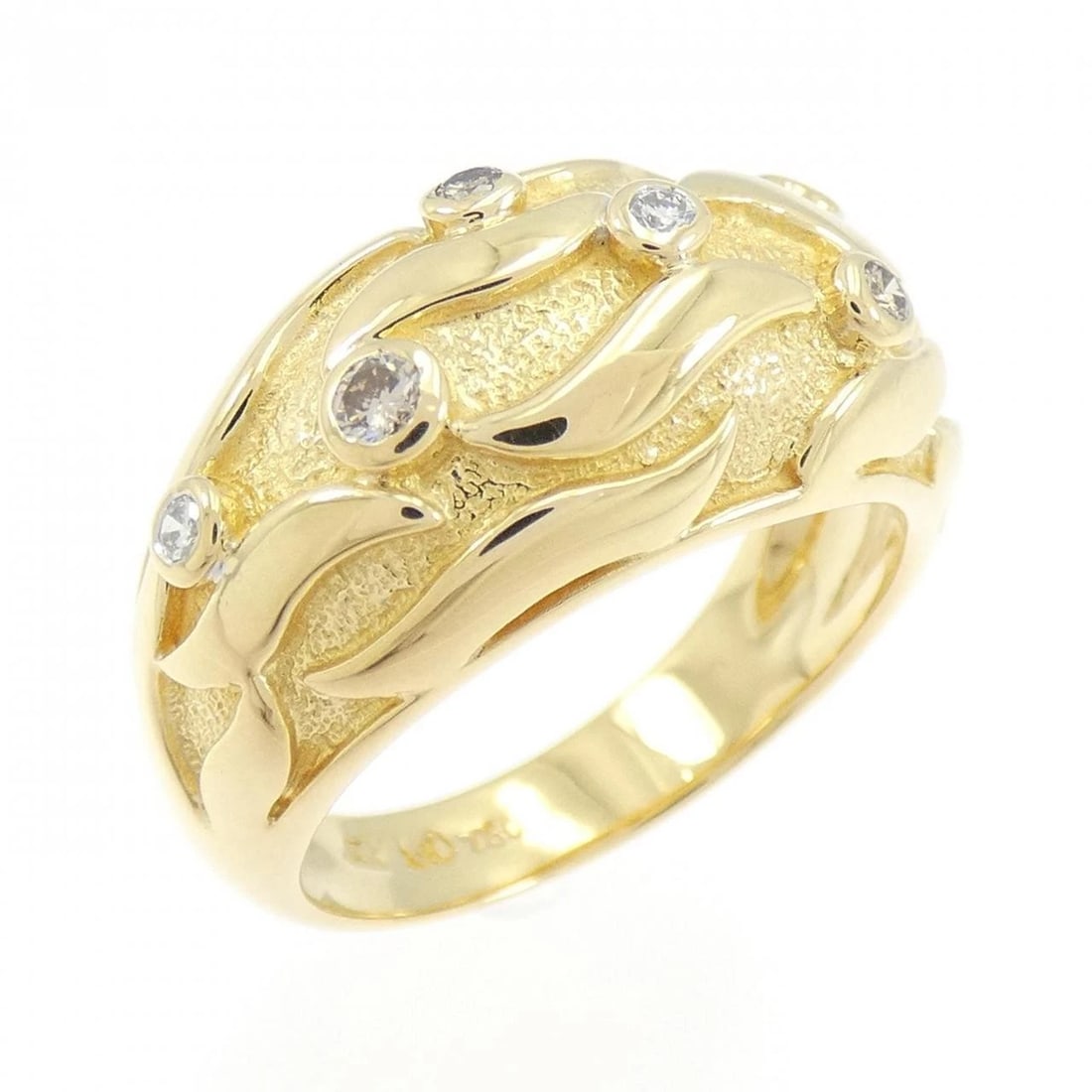 750YG DIAMOND RING (1 of 3)