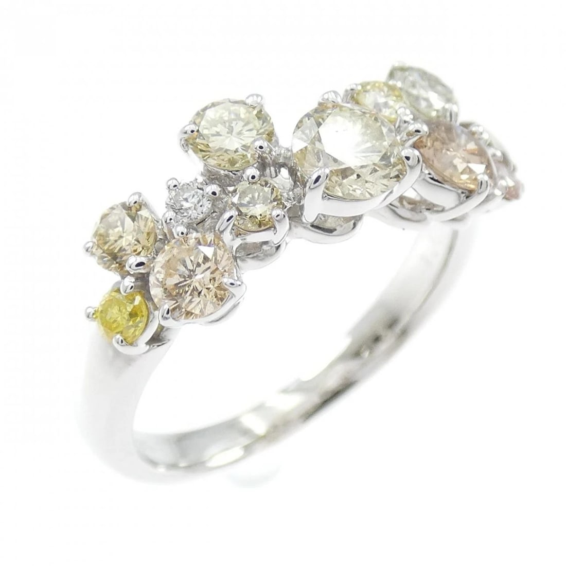 K18WG DIAMOND RING: K18WG Diamond Ring Brand: Unbranded Type/Style: Diamond Ring Material: K18WG, Main Stone NATURAL Color: WG Size: US 4 1/2 Accessories: None Accessories Notice: When purchasing pre-owned goods, please