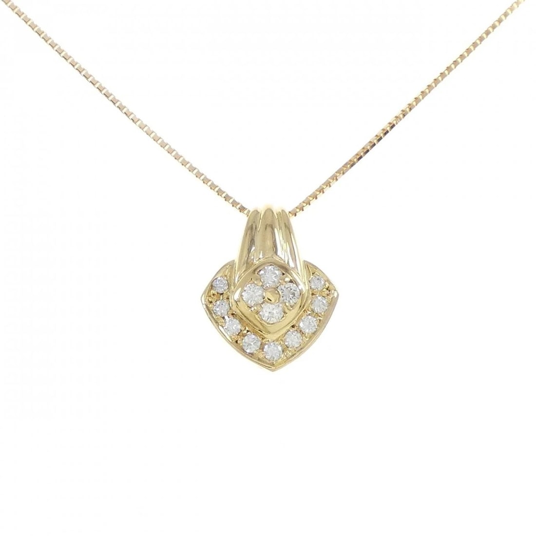 K18YG DIAMOND NECKLACE: K18YG Diamond Necklace Brand: Unbranded Type/Style: Diamond Necklace Material: K18YG, Color: Yellow Gold Size: Actual Size Pendant length approx. x width approx.: 16.2mmx13.0mm Chain maximum width