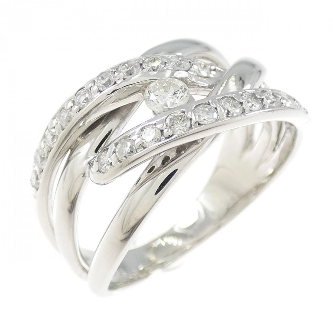 K18WG DIAMOND RING: K18WG Diamond Ring Brand: Unbranded Type/Style: Diamond Ring Material: K18 white gold, Color: white gold Size: US 6 1/2 Accessories: None Accessories Notice: When purchasing pre-owned goods, please
