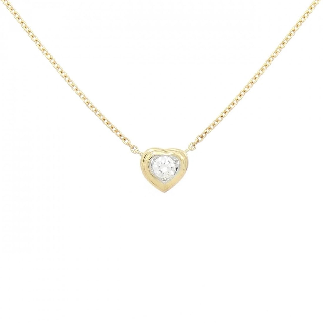 K18YG/K18WG HEART DIAMOND NECKLACE: K18YG/K18WG Heart Diamond Necklace Brand: Unbranded Type/Style: Diamond Necklace Material: K18YG/K18WG, Main Stone Natural Color: YG,WG Size: Actual Size Pendant length approx. x width approx.: