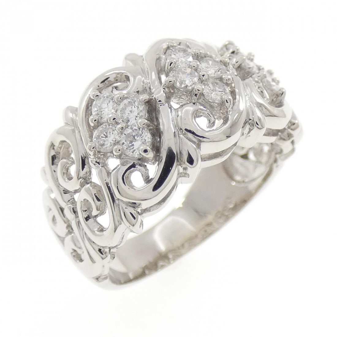 PT900 DIAMOND RING: PT900 Diamond Ring Brand: Unbranded Type/Style: Diamond Ring Material: PT900, Main Stone Natural Color: Silver Size: US 6 1/4 Accessories: None Accessories Notice: When purchasing pre-owne