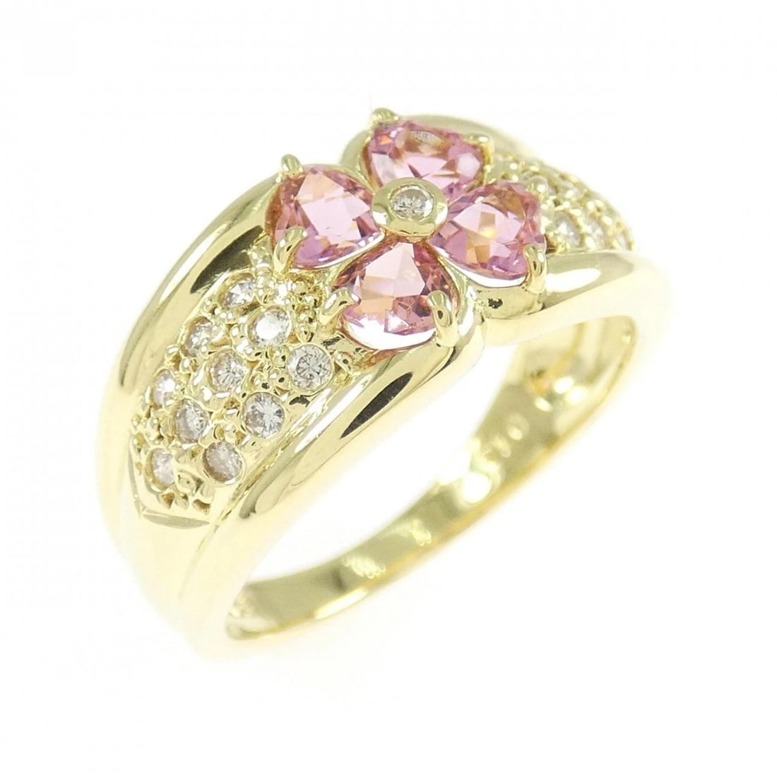 K18YG FLOWER TOURMALINE RING: K18YG Flower Tourmaline Ring Brand: Unbranded Type/Style: Tourmaline Ring Material: 18K Yellow Gold, Main Stone TourmalineSecondary Stone Diamond Color: Yellow Gold Size: US 3.5 Accessories: None